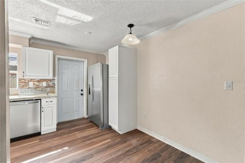 Villa ou maison à vendre à Pinellas Park, Floride: 3 chambres, 89.46 m2 № 2436942 - photo 7