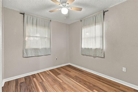 Villa ou maison à vendre à Pinellas Park, Floride: 3 chambres, 89.46 m2 № 2436942 - photo 17
