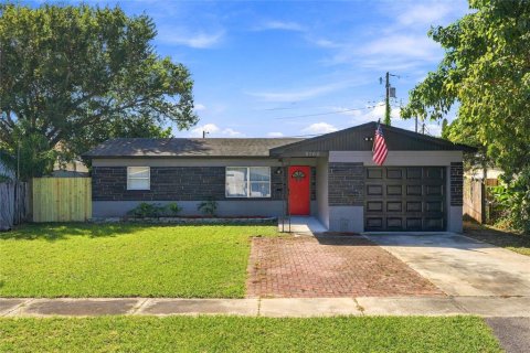 Villa ou maison à vendre à Pinellas Park, Floride: 3 chambres, 89.46 m2 № 2436942 - photo 2