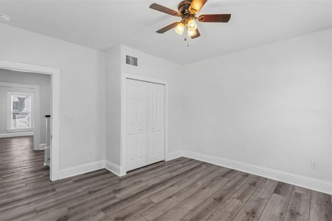 Villa ou maison à vendre à Lakeland, Floride: 5 chambres, 214.79 m2 № 2419872 - photo 23