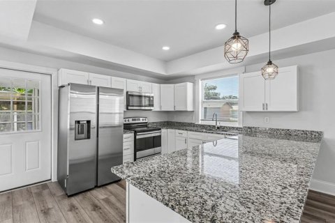 Villa ou maison à vendre à Lakeland, Floride: 5 chambres, 214.79 m2 № 2419872 - photo 28