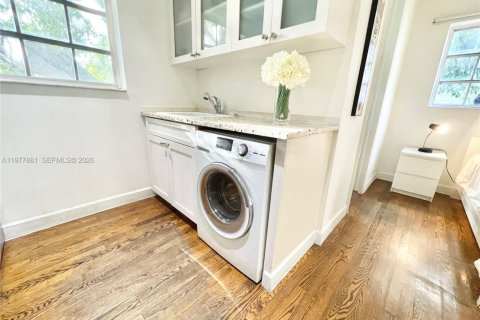 Copropriété à louer à Miami Beach, Floride: 1 chambre, 45.8 m2 № 2042535 - photo 13