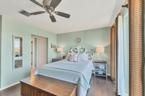 Condo in Boca Grande, Florida, 2 bedrooms  № 1910240 - photo 26
