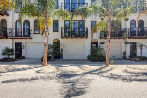 Condo in Boca Grande, Florida, 2 bedrooms  № 1910240 - photo 9
