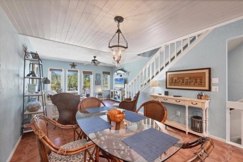 Condo in Boca Grande, Florida, 2 bedrooms  № 1910240 - photo 23