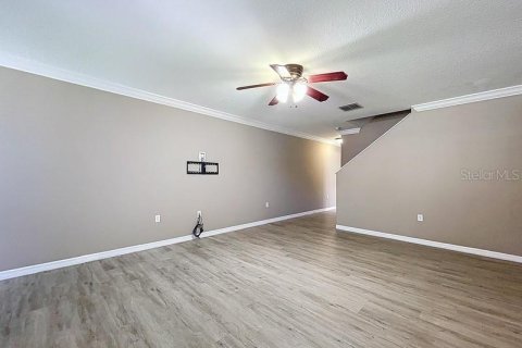 Townhouse in Zephyrhills, Florida 3 bedrooms, 145.02 sq.m. № 1866299 - photo 5