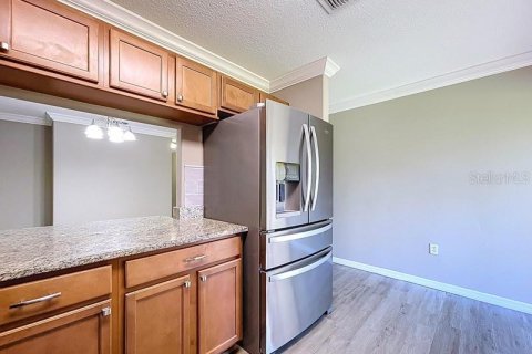 Townhouse in Zephyrhills, Florida 3 bedrooms, 145.02 sq.m. № 1866299 - photo 10