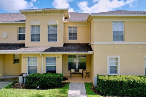 Townhouse in Zephyrhills, Florida 3 bedrooms, 145.02 sq.m. № 1866299 - photo 2