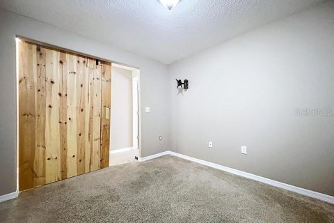Townhouse in Zephyrhills, Florida 3 bedrooms, 145.02 sq.m. № 1866299 - photo 15
