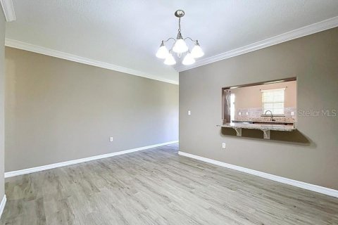 Townhouse in Zephyrhills, Florida 3 bedrooms, 145.02 sq.m. № 1866299 - photo 7