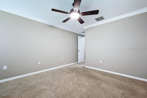 Townhouse in Zephyrhills, Florida 3 bedrooms, 145.02 sq.m. № 1866299 - photo 11