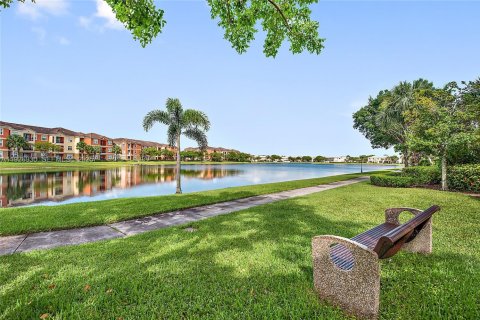 Copropriété à louer à Miramar, Floride: 1 chambre, 67.17 m2 № 1986169 - photo 13