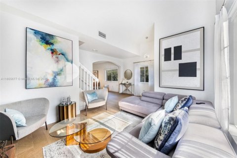 Villa ou maison à vendre à Cutler Bay, Floride: 4 chambres, 225.66 m2 № 1987282 - photo 6