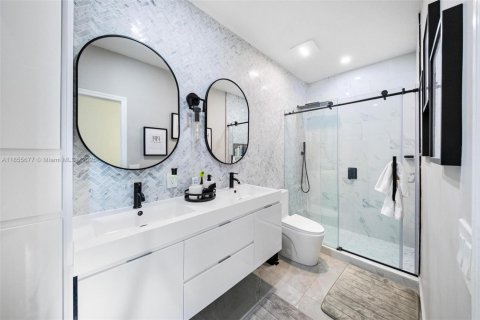 Villa ou maison à vendre à Cutler Bay, Floride: 4 chambres, 225.66 m2 № 1987282 - photo 19