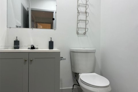 Снять в аренду офис в Холливуд, Флорида № 740164 - фото 1