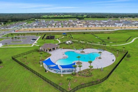 House in Haines City, Florida 3 bedrooms, 184.23 sq.m. № 1847548 - photo 23