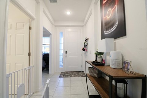 House in Haines City, Florida 3 bedrooms, 184.23 sq.m. № 1847548 - photo 4