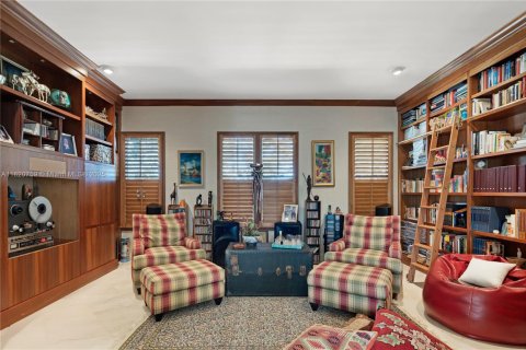 House in Coral Gables, Florida 6 bedrooms, 627.37 sq.m. № 1781425 - photo 6
