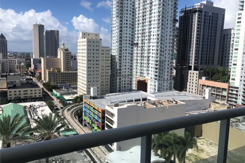 Condo in Miami, Florida  № 2052757 - photo 19