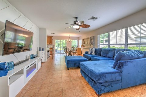Townhouse in Valrico, Florida 3 bedrooms, 160.91 sq.m. № 1795363 - photo 3
