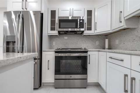 Condominio en venta en Deerfield Beach, Florida, 1 dormitorio, 54.35 m2 № 2075288 - foto 4