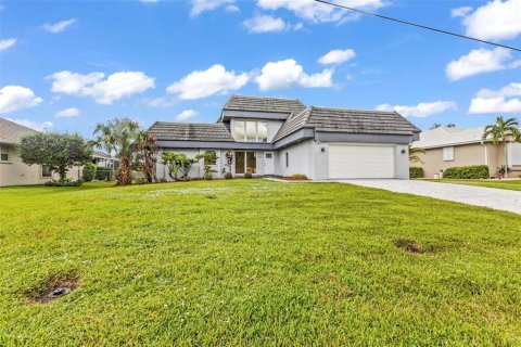 Villa ou maison à vendre à Punta Gorda, Floride: 3 chambres, 210.61 m2 № 2324601 - photo 3