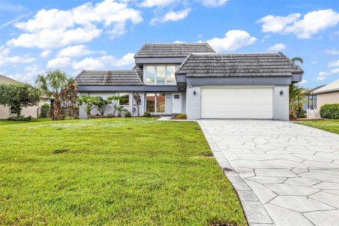 Villa ou maison à vendre à Punta Gorda, Floride: 3 chambres, 210.61 m2 № 2324601 - photo 2