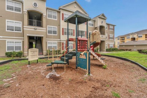 Condo in Orlando, Florida, 1 bedroom  № 1631123 - photo 16