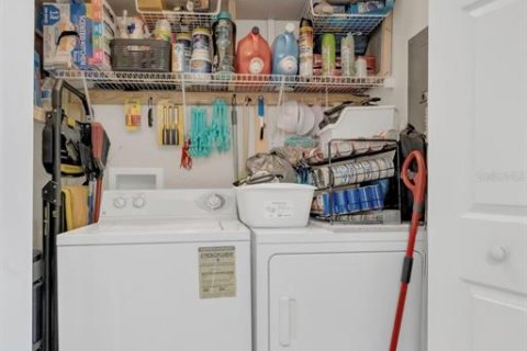 Condo in Orlando, Florida, 1 bedroom  № 1631123 - photo 12