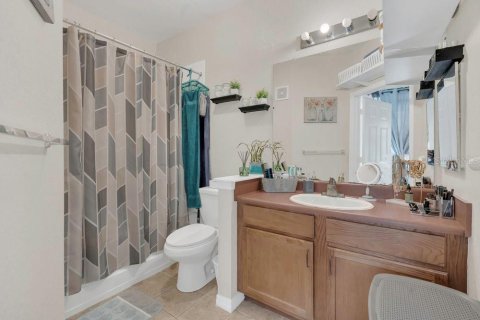 Condo in Orlando, Florida, 1 bedroom  № 1631123 - photo 10