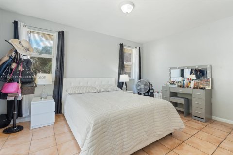 Снять в аренду кондоминиум в Майами, Флорида 2 спальни, 75.25м2, № 1990594 - фото 16