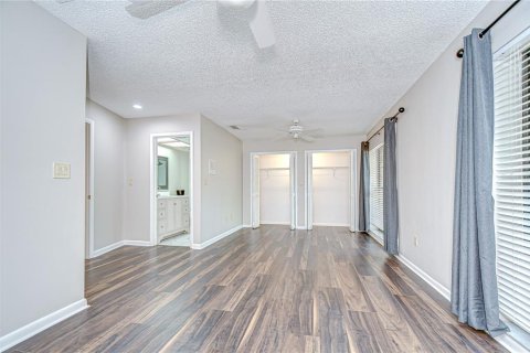 Casa en venta en Lutz, Florida, 4 dormitorios, 328.32 m2 № 1747058 - foto 26