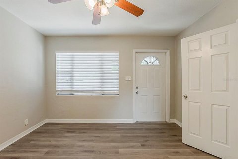 Villa ou maison à vendre à Tampa, Floride: 3 chambres, 78.6 m2 № 2148267 - photo 5