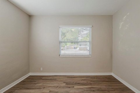 Villa ou maison à vendre à Tampa, Floride: 3 chambres, 78.6 m2 № 2148267 - photo 17