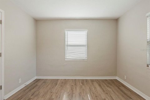 Villa ou maison à vendre à Tampa, Floride: 3 chambres, 78.6 m2 № 2148267 - photo 18