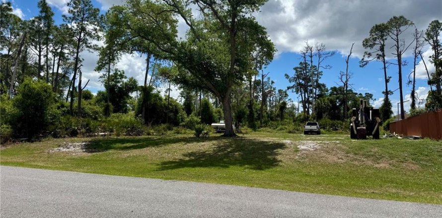 Land in North Port, Florida № 2163443