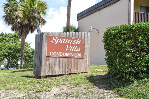 Condo in Fort Walton Beach, Florida, 1 bedroom  № 560655 - photo 1