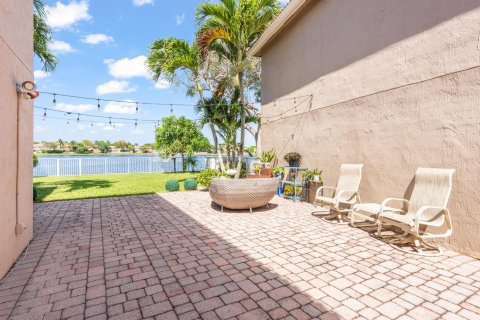 Villa ou maison à vendre à West Palm Beach, Floride: 3 chambres, 166.85 m2 № 2077678 - photo 8