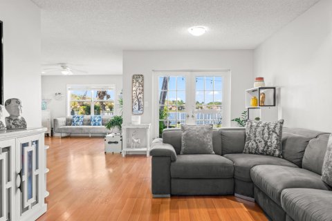 Villa ou maison à vendre à West Palm Beach, Floride: 3 chambres, 166.85 m2 № 2077678 - photo 26