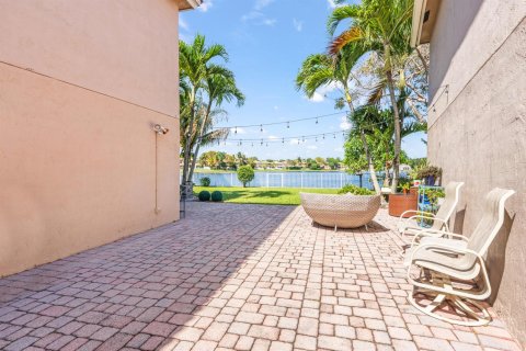 Villa ou maison à vendre à West Palm Beach, Floride: 3 chambres, 166.85 m2 № 2077678 - photo 7