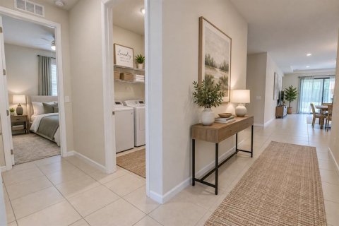 House in Sanford, Florida 3 bedrooms, 222.97 sq.m. № 2323215 - photo 8