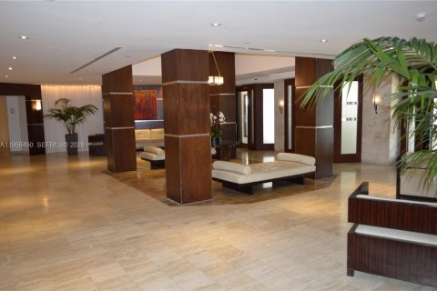 Copropriété à louer à Miami, Floride: 2 chambres, 124.86 m2 № 2021107 - photo 5