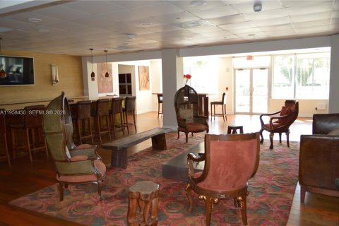 Copropriété à louer à Miami, Floride: 2 chambres, 124.86 m2 № 2021107 - photo 8