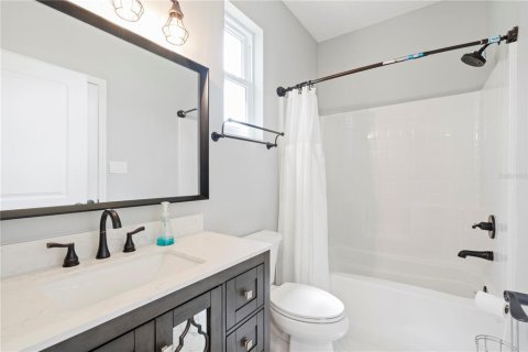 House in Clearwater, Florida 2 bedrooms, 117.8 sq.m. № 2216180 - photo 12
