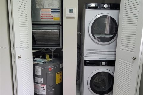 Copropriété à vendre à Miami, Floride: 1 chambre, 58.25 m2 № 1967405 - photo 16