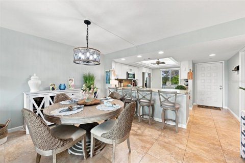 Copropriété à louer à Bradenton, Floride: 2 chambres, 132.11 m2 № 2284586 - photo 5