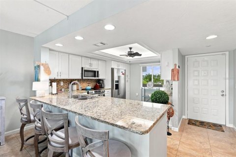 Copropriété à louer à Bradenton, Floride: 2 chambres, 132.11 m2 № 2284586 - photo 7