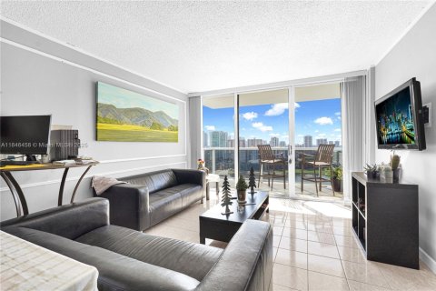 Condo in Aventura, Florida, 2 bedrooms  № 1845929 - photo 10