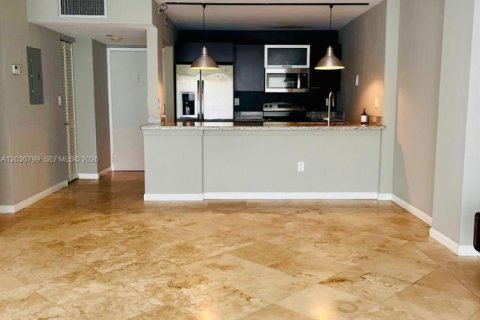 Condominio en alquiler en Miami, Florida, 2 dormitorios, 91.97 m2 № 2086768 - foto 7