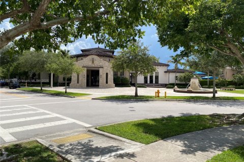 Townhouse in Miami, Florida 4 bedrooms, 214.79 sq.m. № 1893340 - photo 7